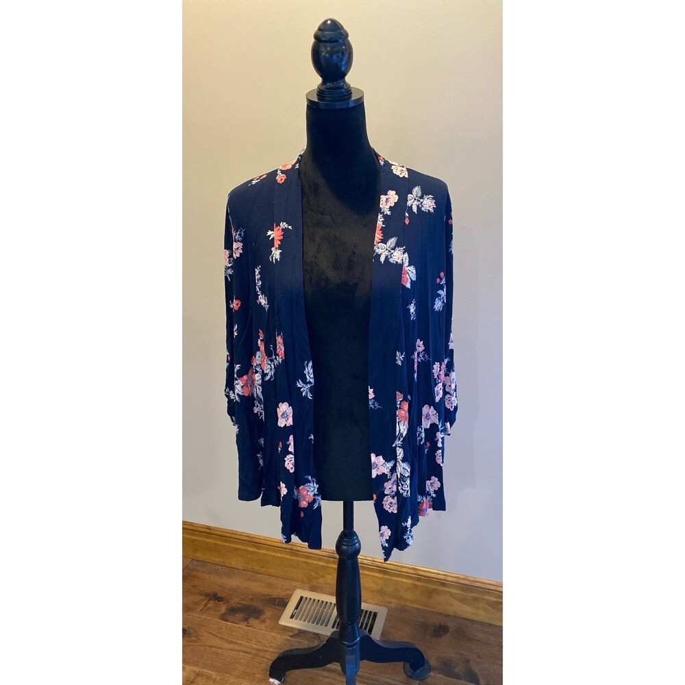 Maurice’s Jacket Shrug Size XS Navy Floral‎ 3/4 Sleeve Lace Insert Lightweight